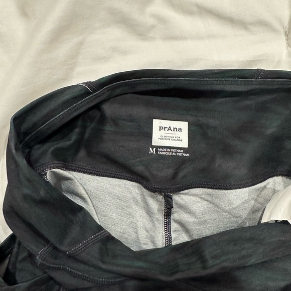 Prana Bra and 7/8 Legging set - Picture 4 of 8